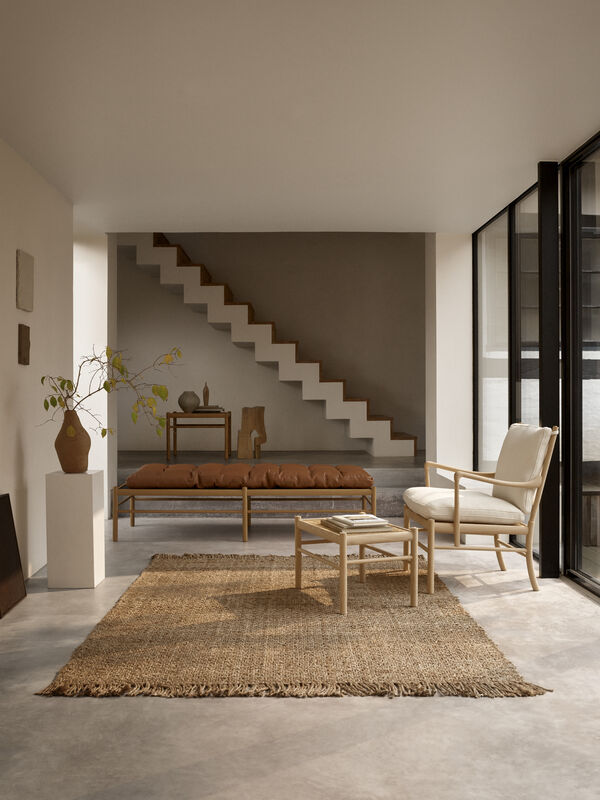 OW449 | Colonial Coffee Table