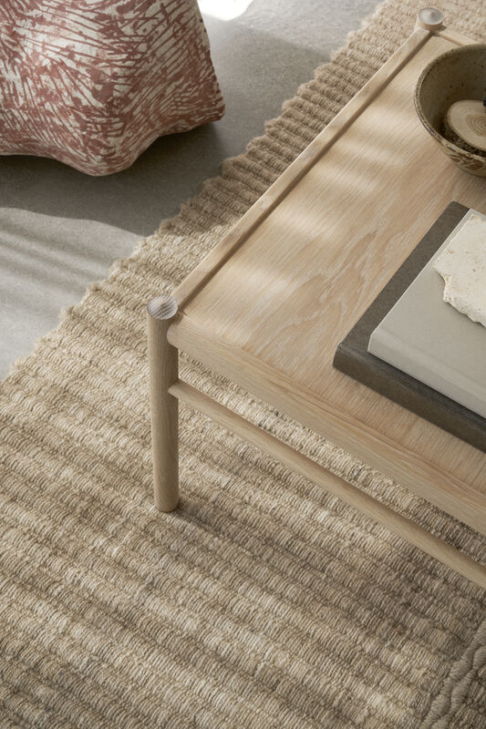 OW449 | Colonial Coffee Table