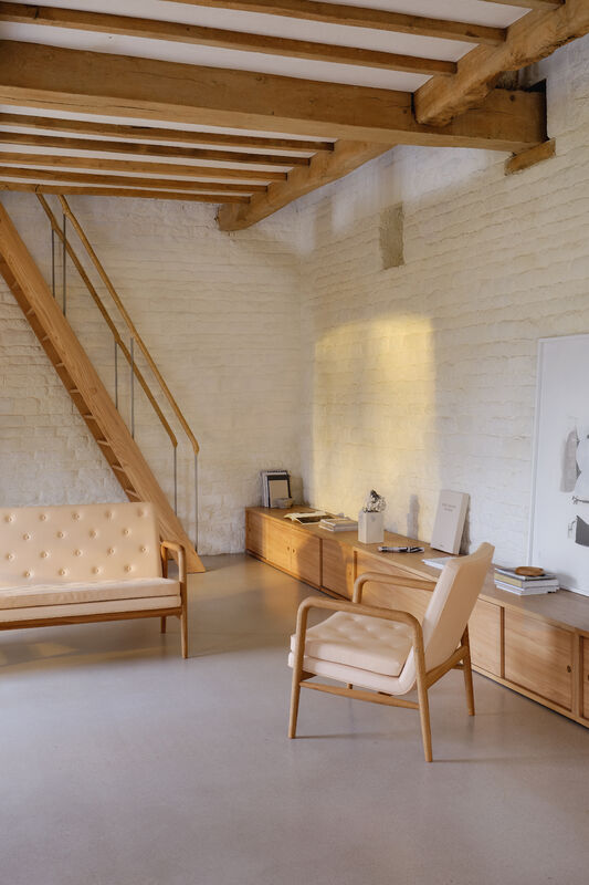 VLA76 | Foyer Chair(フォイヤーチェア)