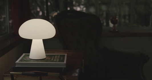 Portable Lamp Collection - 秋の夜に寄り添う、持ち運べるあかり-