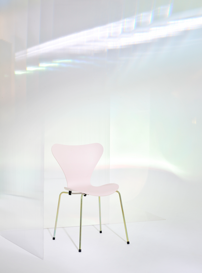 FRITZ HANSEN | SERIES7™  セブンチェア 7:14 AM