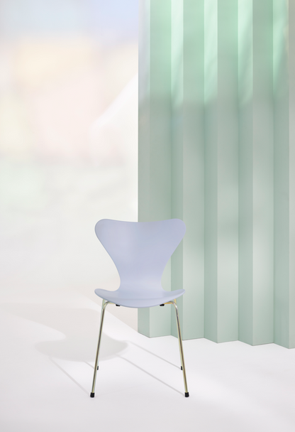 FRITZ HANSEN | SERIES7™  セブンチェア 7:14 AM