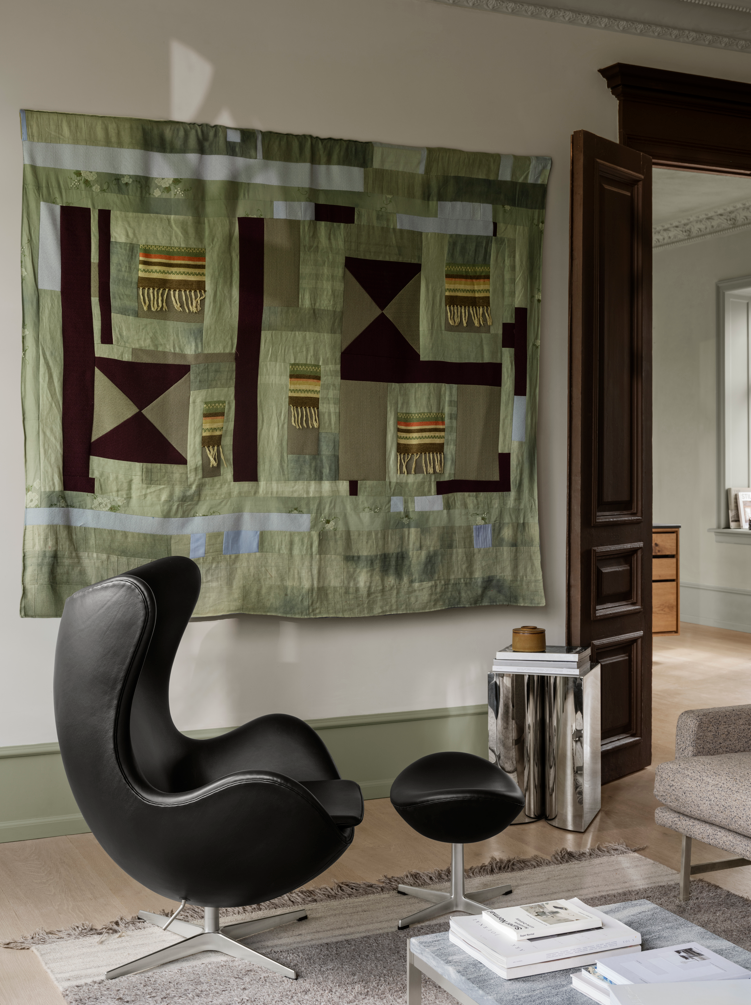 EGG CHAIR FOOT STOOL（エッグチェアフットスツール）