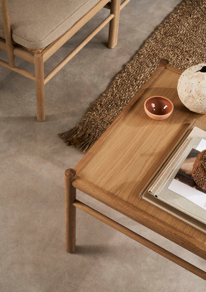 OW449 | Colonial Coffee Table